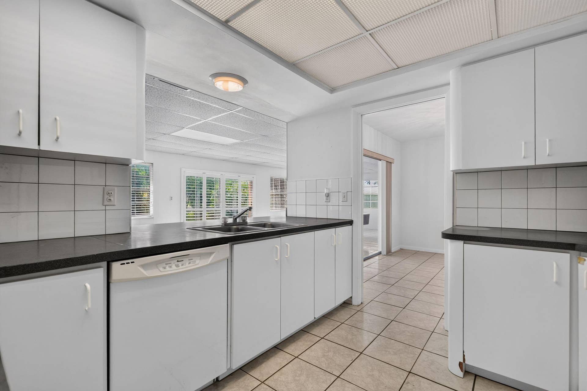 842 Fathom Road W, North Palm Beach, FL 33408 38-web-or-mls-034__MLP3675