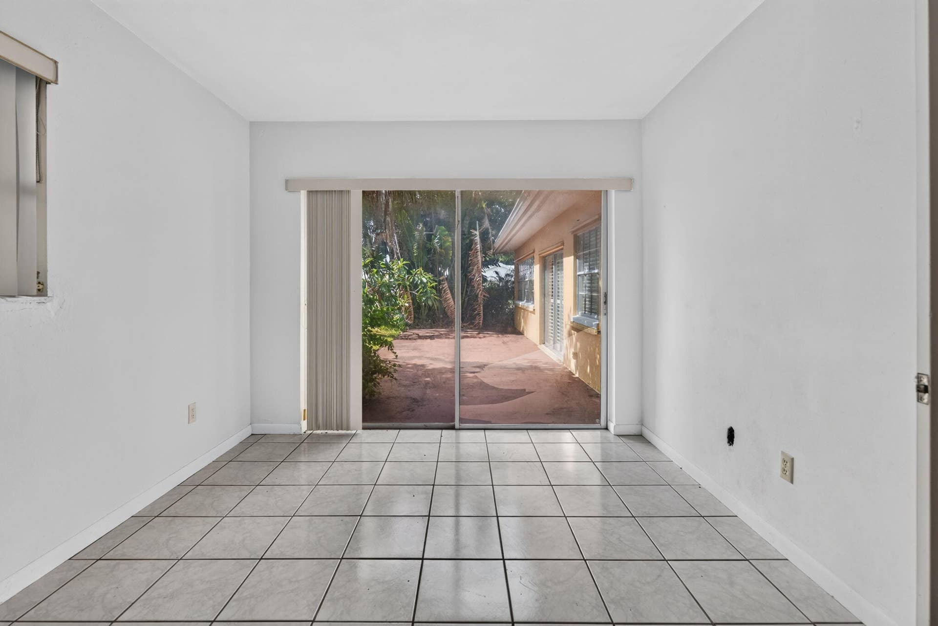 842 Fathom Road W, North Palm Beach, FL 33408 15-web-or-mls-001__MLP3515