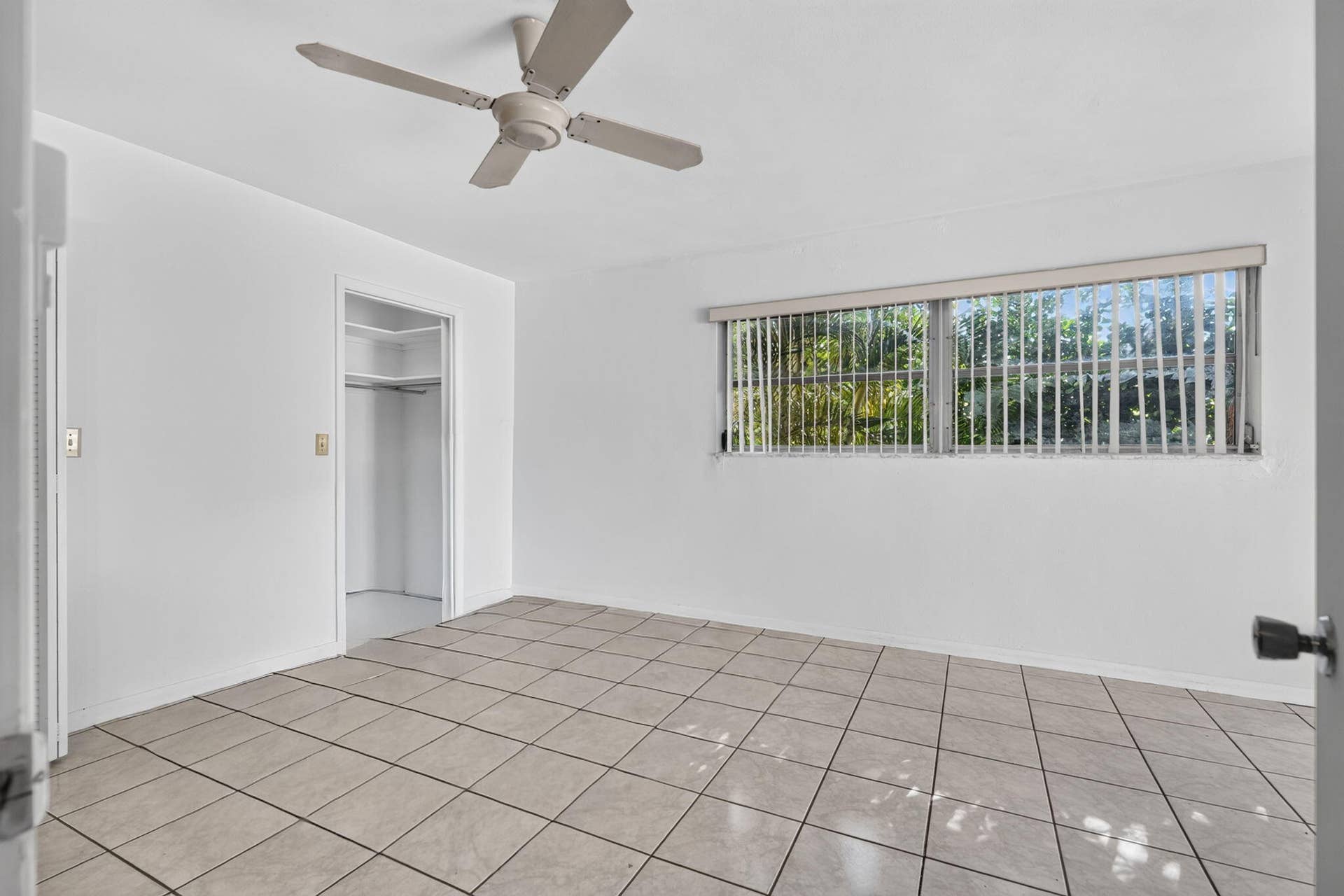 842 Fathom Road W, North Palm Beach, FL 33408 14-web-or-mls-002__MLP3513