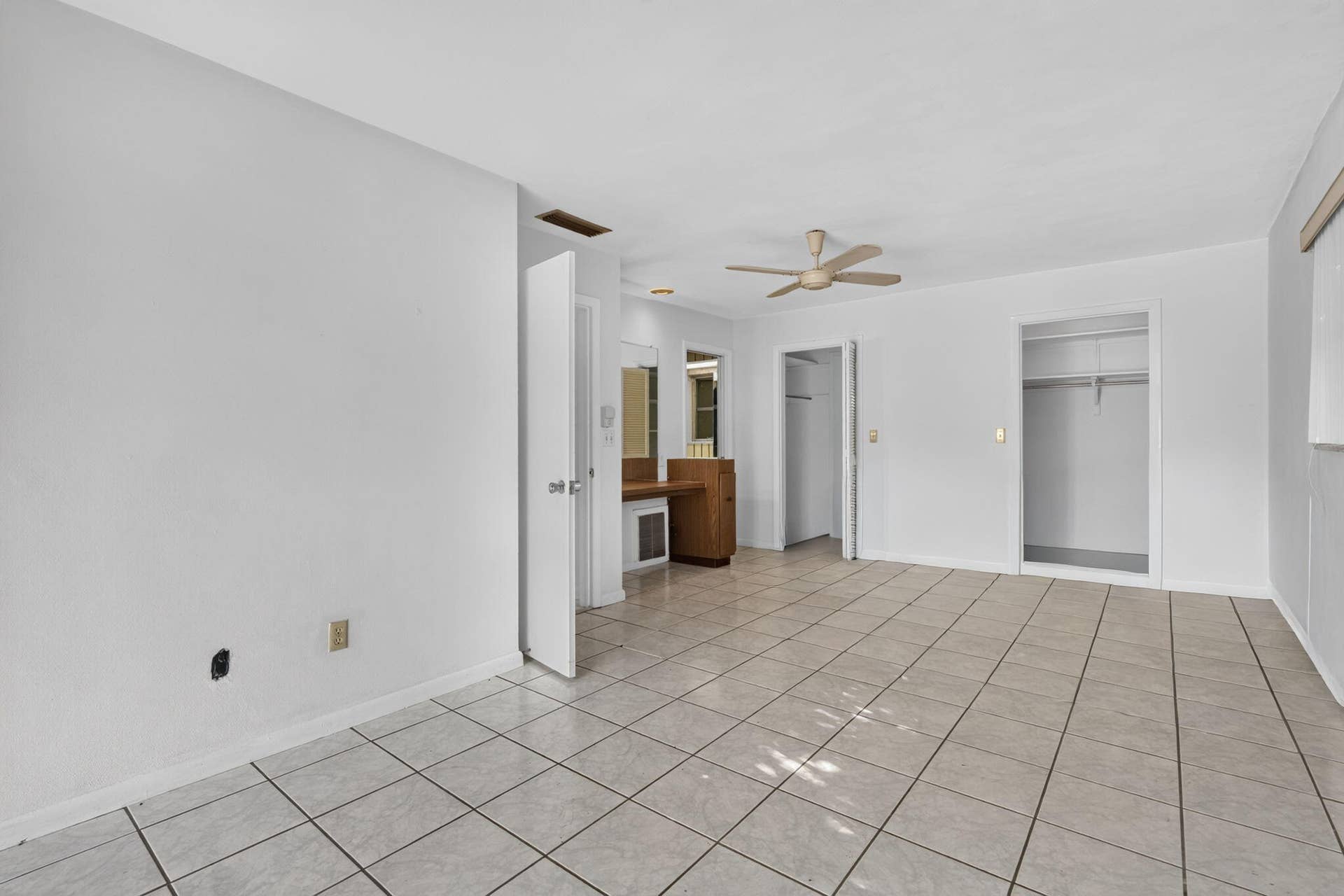 842 Fathom Road W, North Palm Beach, FL 33408 17-web-or-mls-004__MLP3525