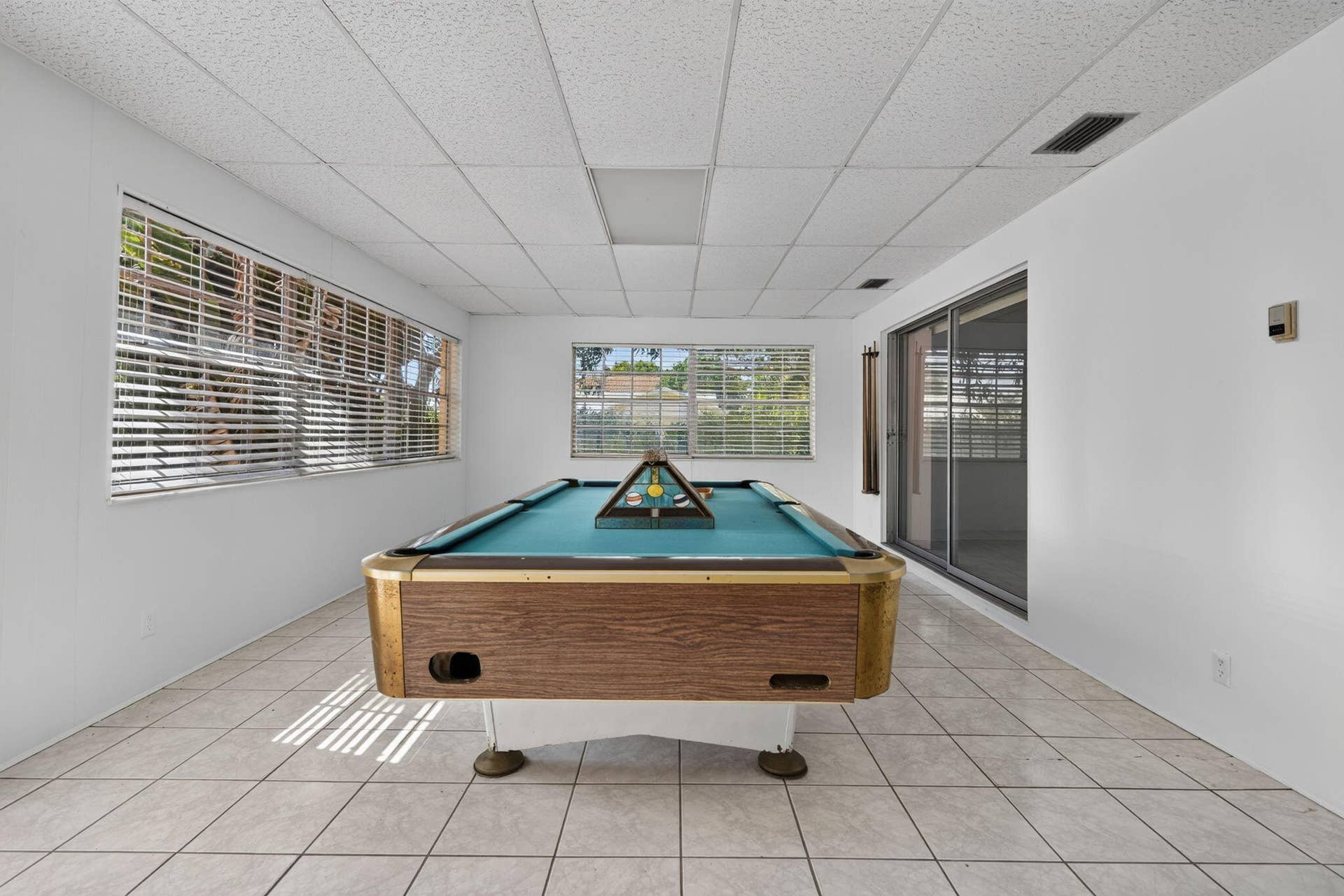 842 Fathom Road W, North Palm Beach, FL 33408 50-web-or-mls-046__MLP3736