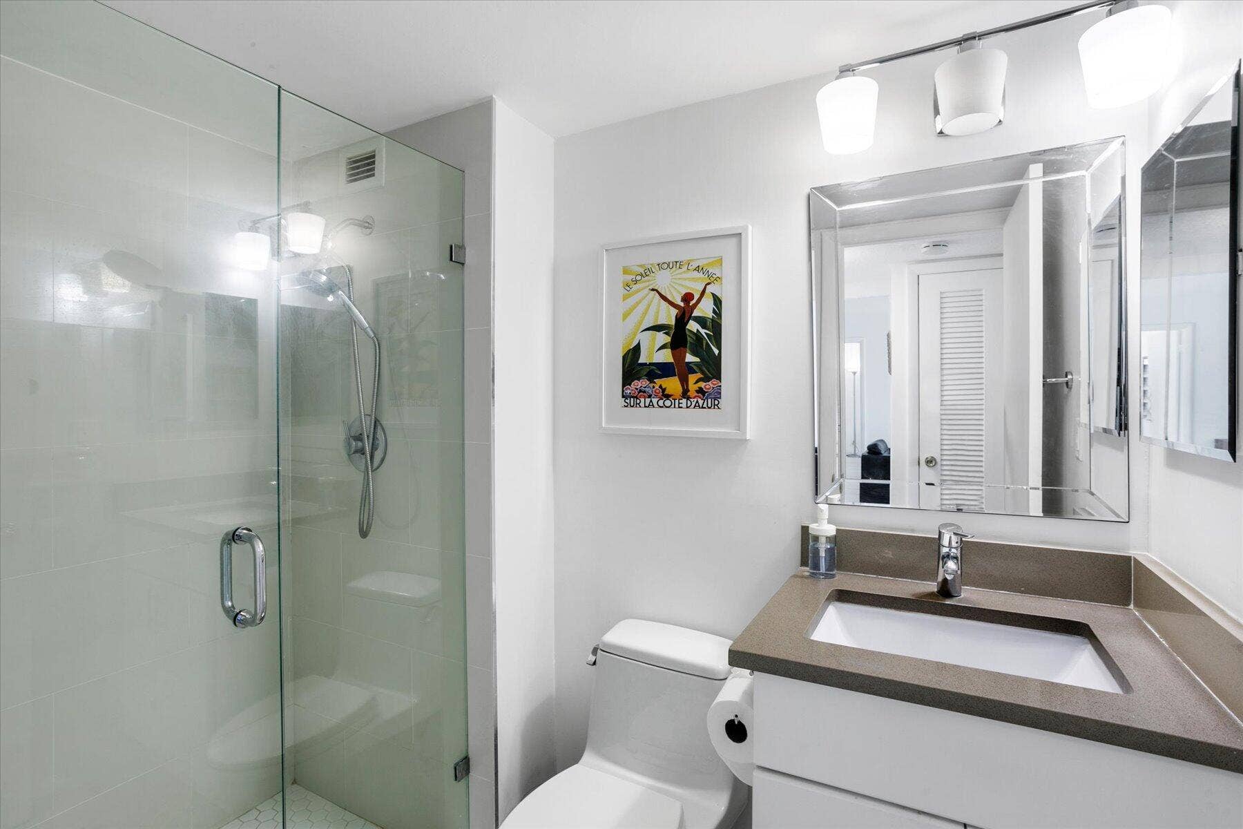 2860 S Ocean Boulevard, #216, Palm Beach, FL 33480 Second Bath