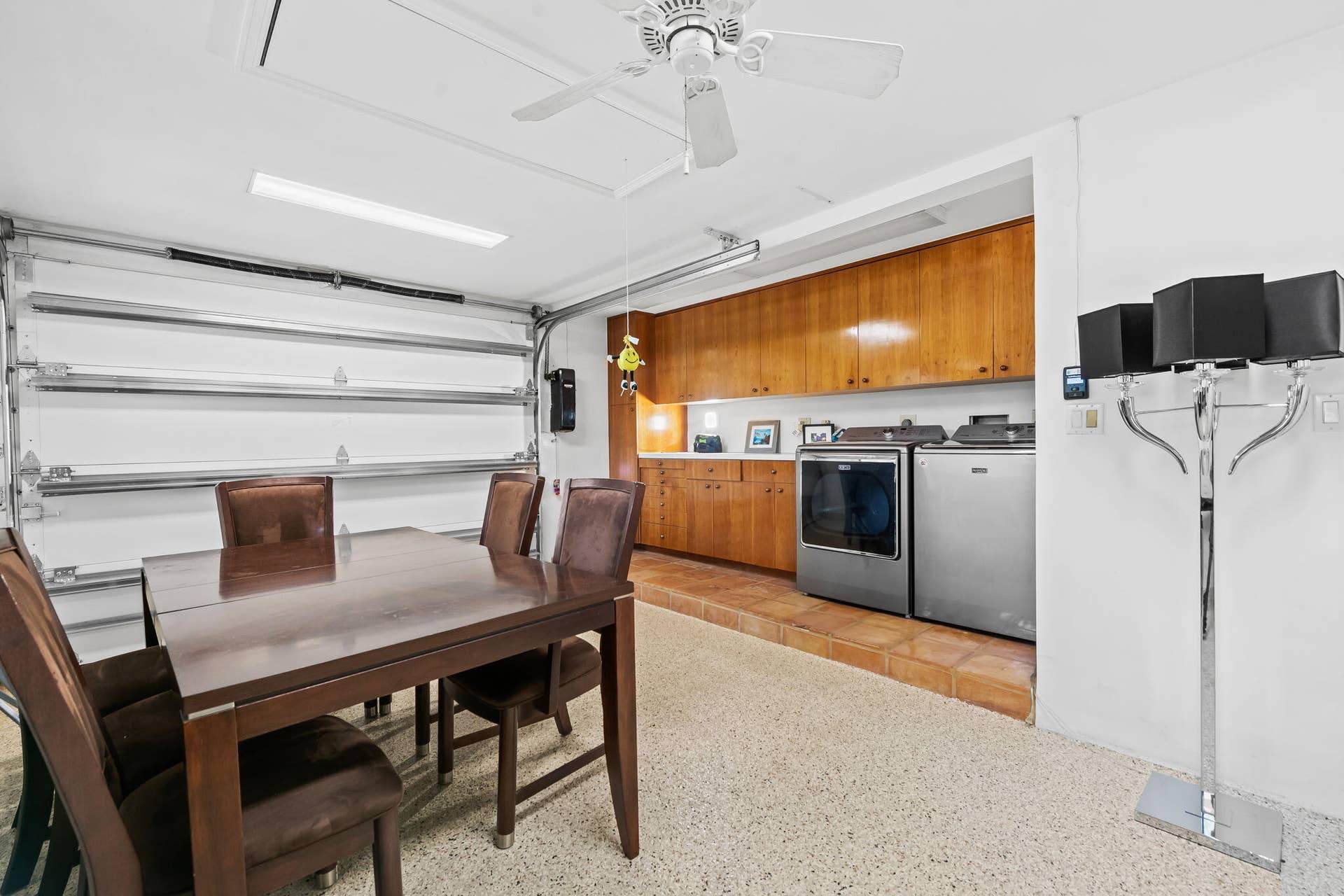 1508 NE 30th Court, Oakland Park, FL 33334 garage