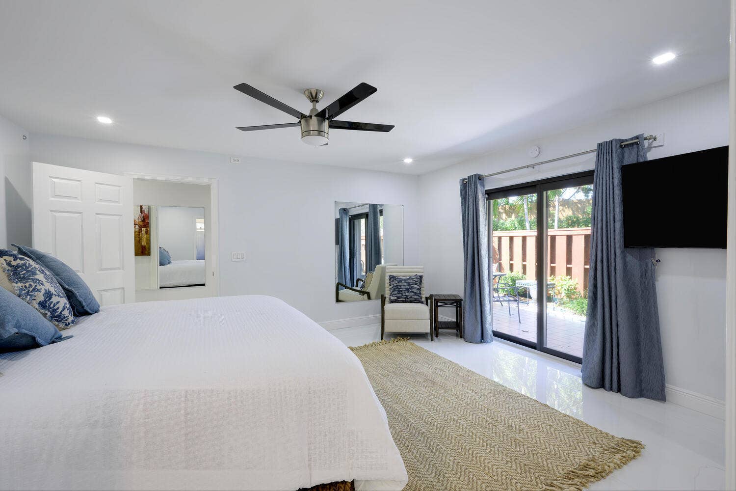 11335 Twelve Oaks Way, North Palm Beach, FL 33408 Master Bedroom