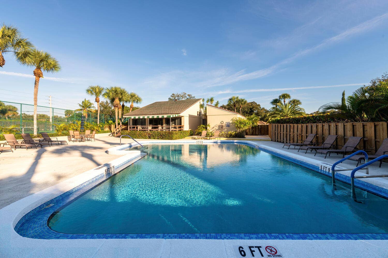 11335 Twelve Oaks Way, North Palm Beach, FL 33408 Community Pool