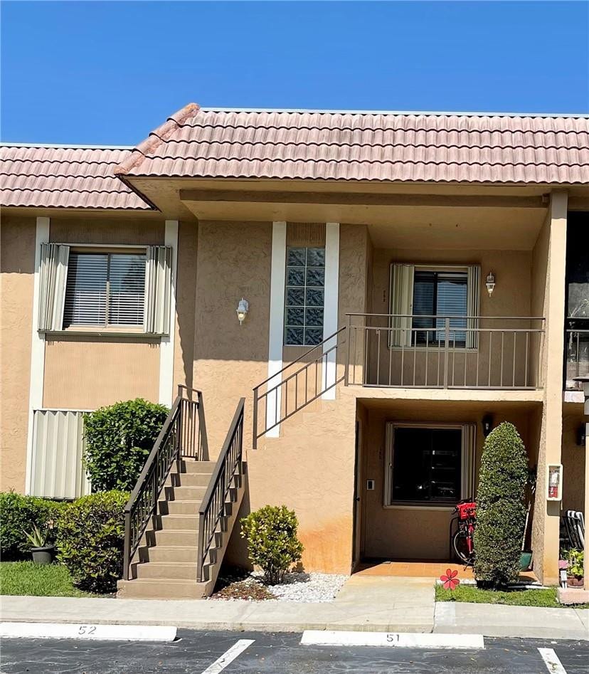Property photo for 197 Lakeview Drive, #202, Weston, FL