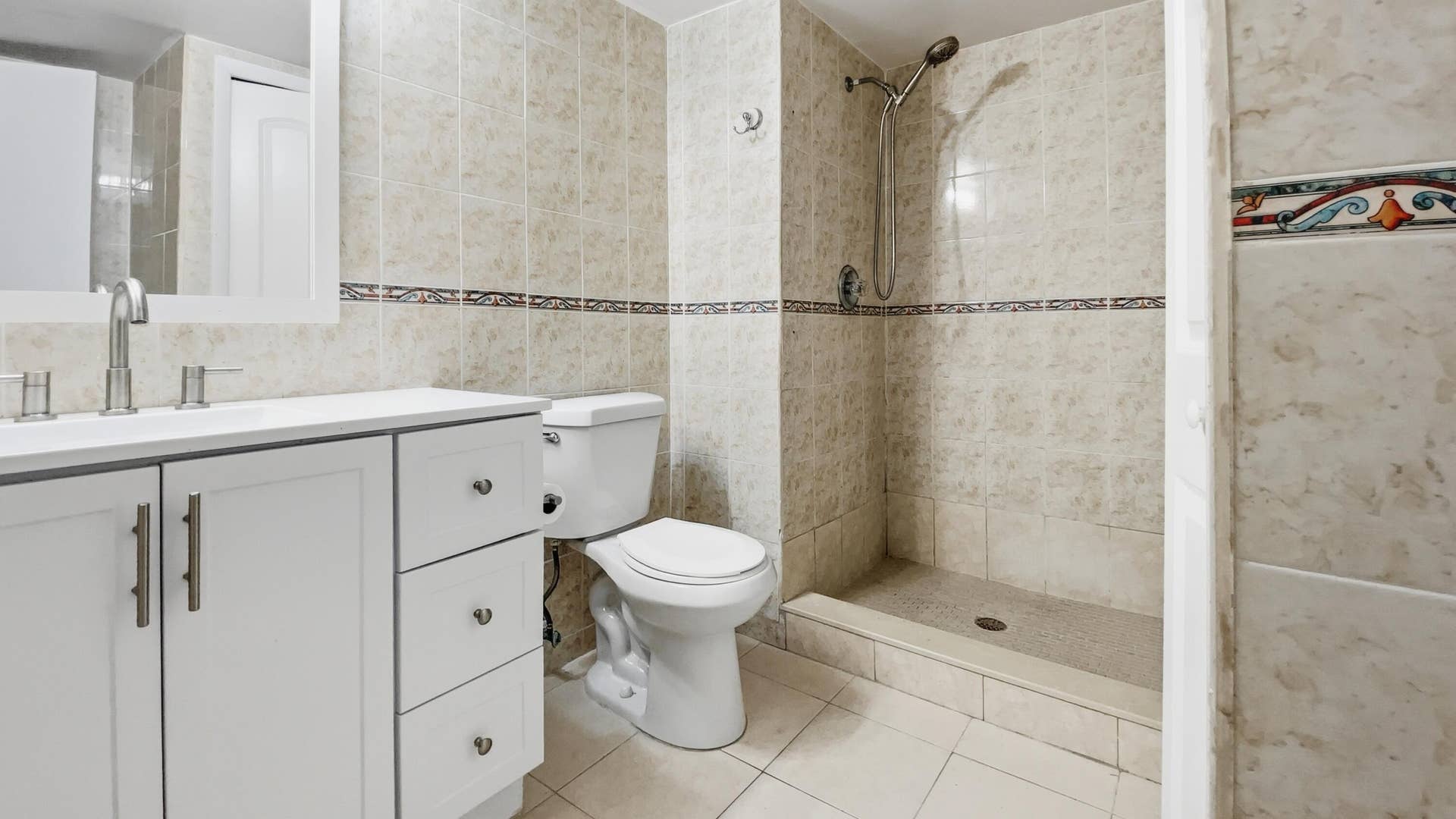 197 Lakeview Drive, #202, Weston, Weston, FL 33326 IMG_9105
