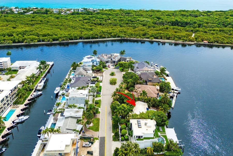 Property photo for 1312 Seminole Drive, Fort Lauderdale, FL