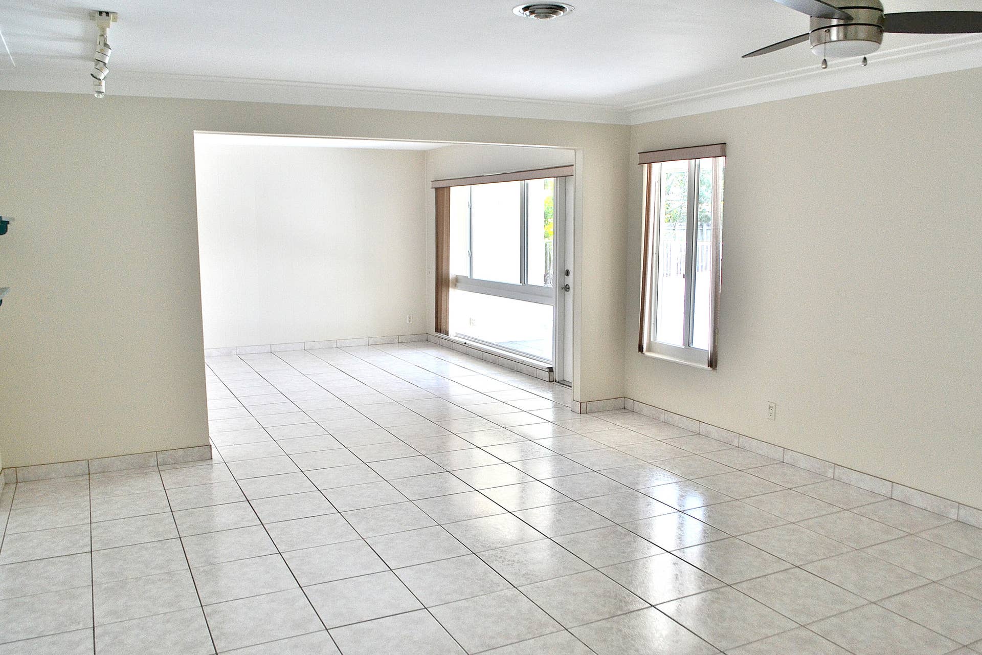 4209 NE 21st Avenue, #2, Fort Lauderdale, FL 33308 DSC_0011Edit_083