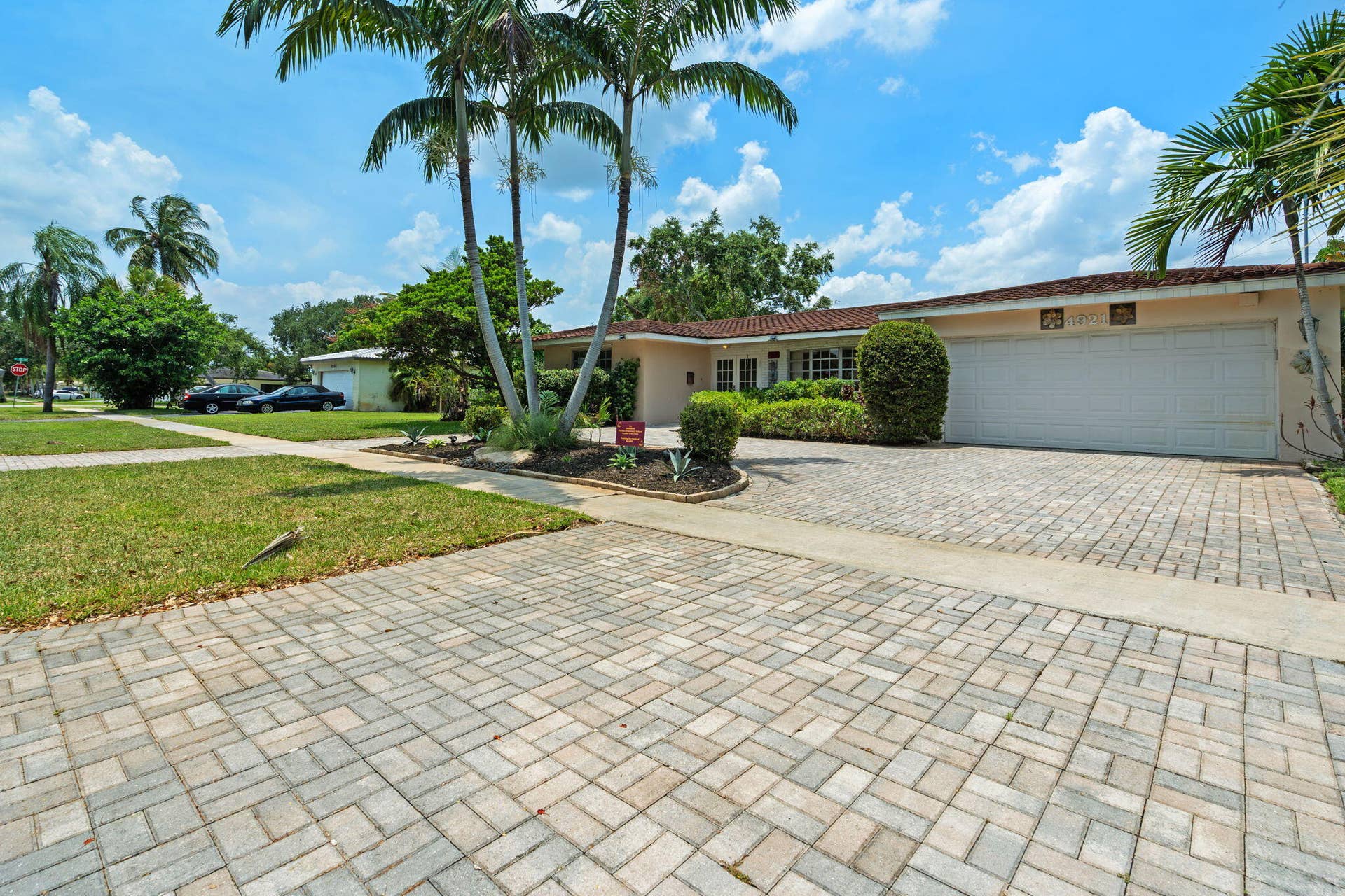 4921 Jackson Street, Hollywood, FL 33021 2-web-or-mls-4921-jackson-st