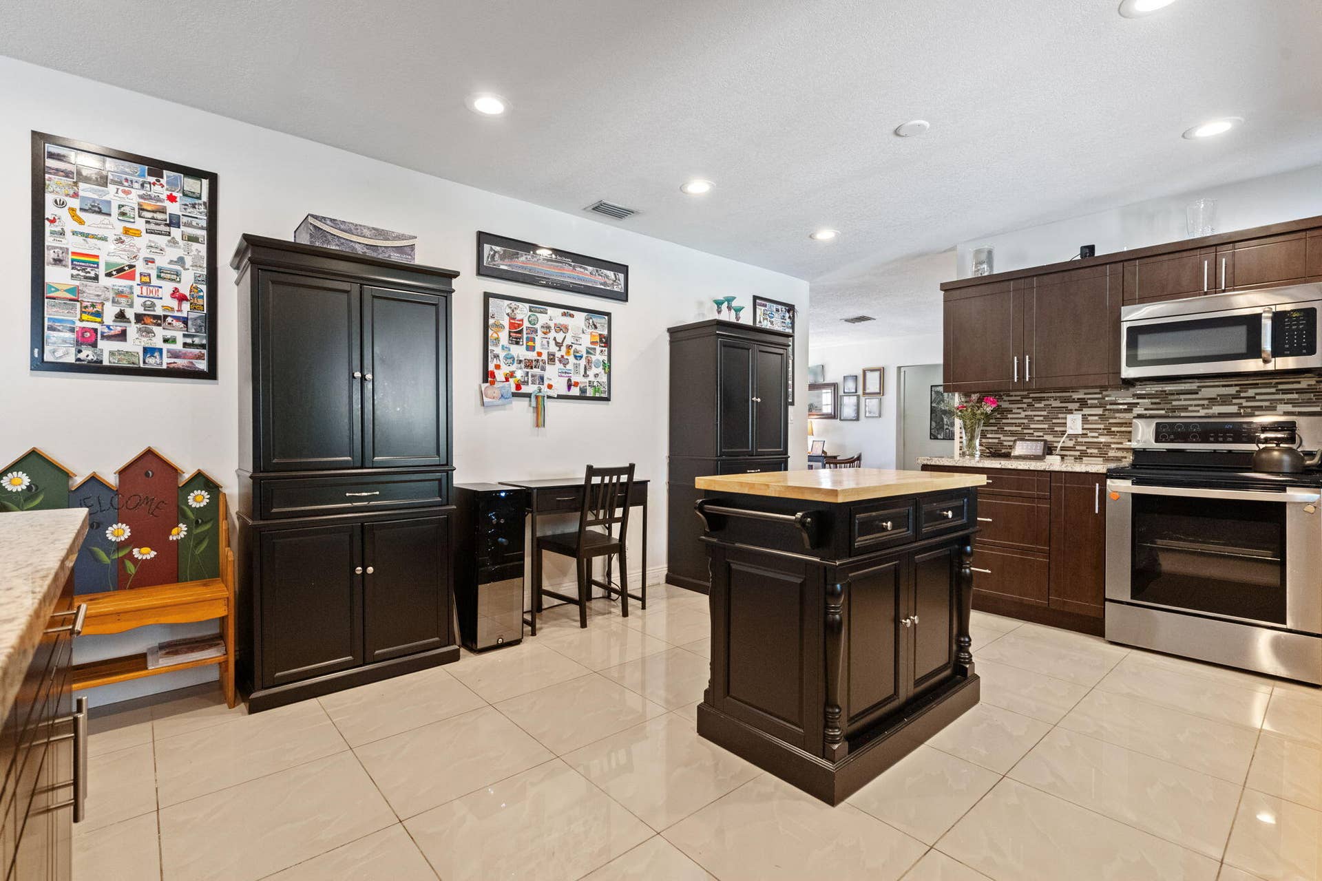 4921 Jackson Street, Hollywood, FL 33021 15-web-or-mls-4921-jackson-st