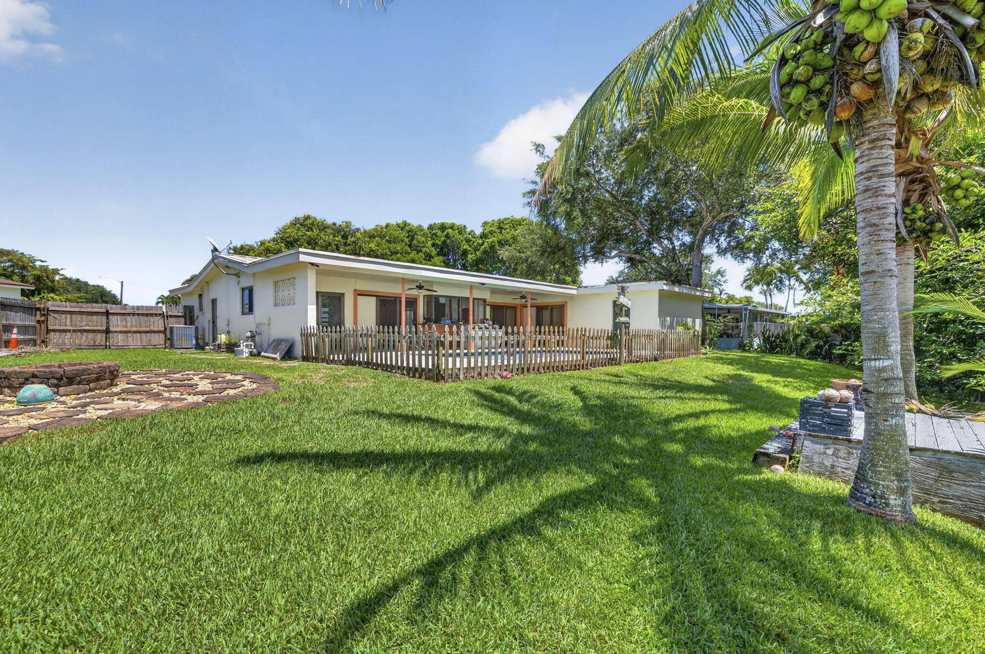 5411 SW 94th Avenue, Cooper City, FL 33328 32-web-or-mls-8I8A6154