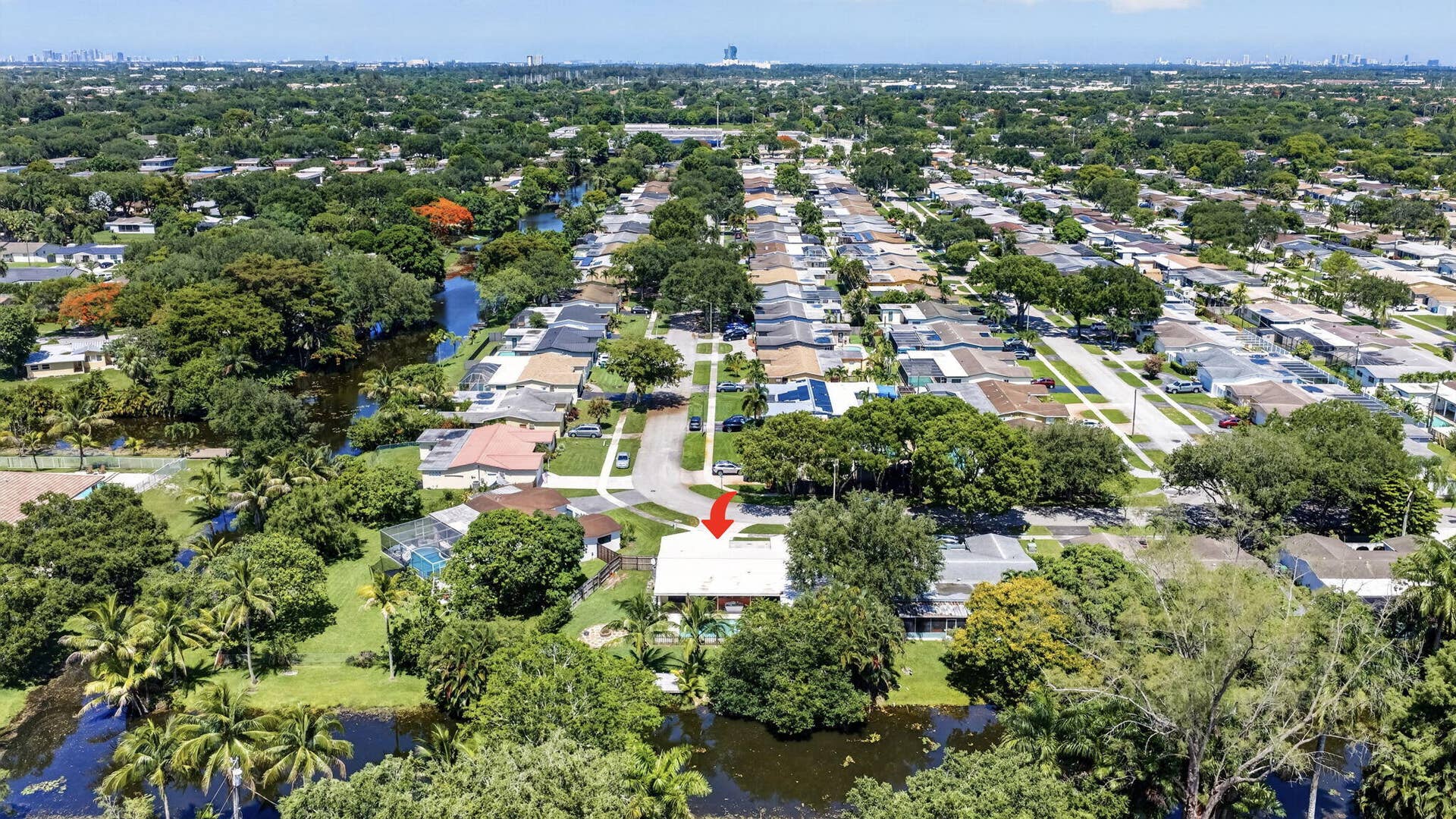 5411 SW 94th Avenue, Cooper City, FL 33328 43-web-or-mls-DJI_20260620030035_0347_D