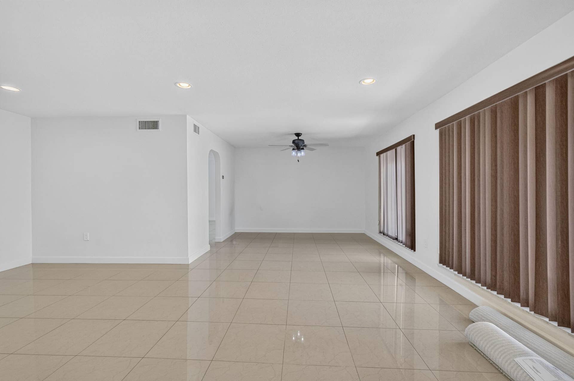 5411 SW 94th Avenue, Cooper City, FL 33328 4-web-or-mls-8I8A6004