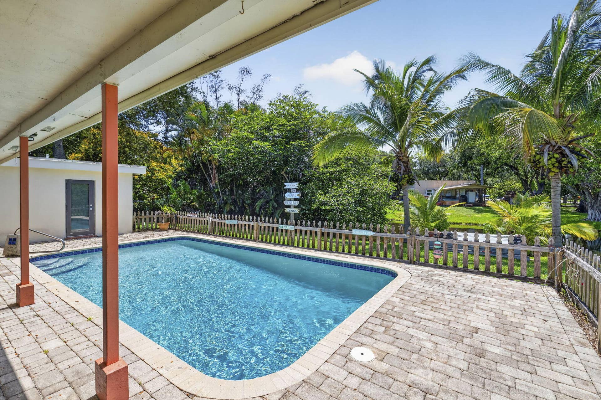 5411 SW 94th Avenue, Cooper City, FL 33328 25-web-or-mls-8I8A6114