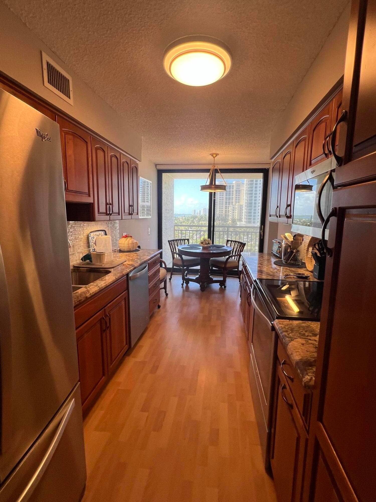 OT 803 Kitchen