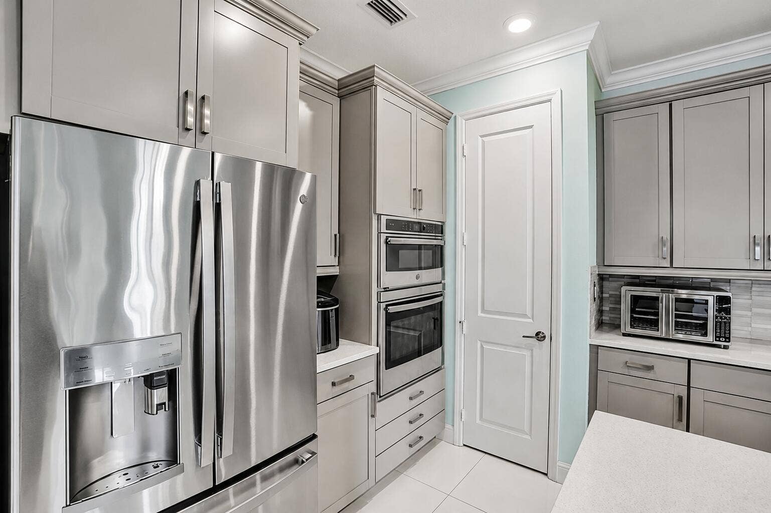 4206 Rosa Drive, Deerfield Beach, FL 33064 file_0000000052c871f5a7b1dd4581d10cdb