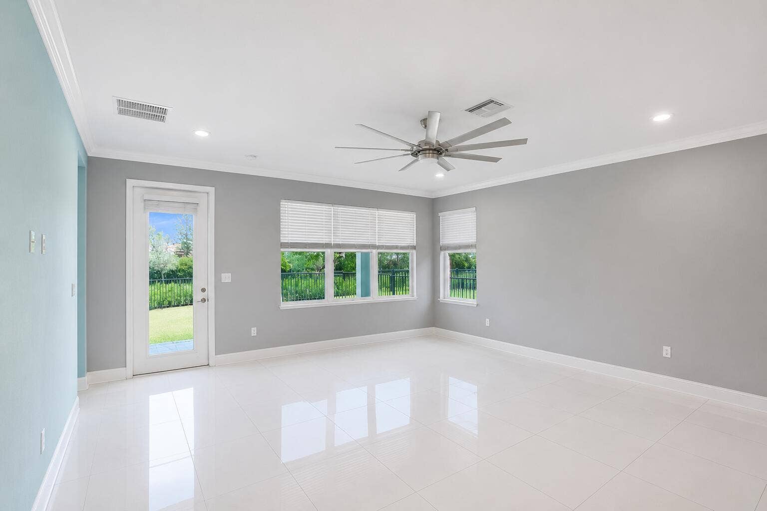 4206 Rosa Drive, Deerfield Beach, FL 33064 file_000000006b84722fa7a37e9de21d2160
