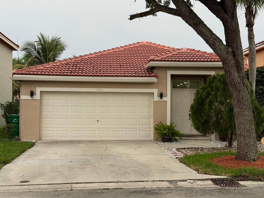 Property photo for 11534 NW 4th Manor, Coral Springs, FL