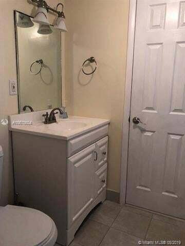 1911 Sabal Palm Drive, #104, Davie, Davie, FL 33324 1911 20