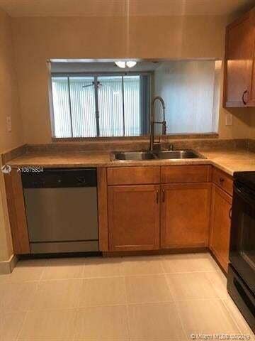 1911 Sabal Palm Drive, #104, Davie, Davie, FL 33324 1911 5