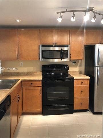 1911 Sabal Palm Drive, #104, Davie, Davie, FL 33324 1911 3