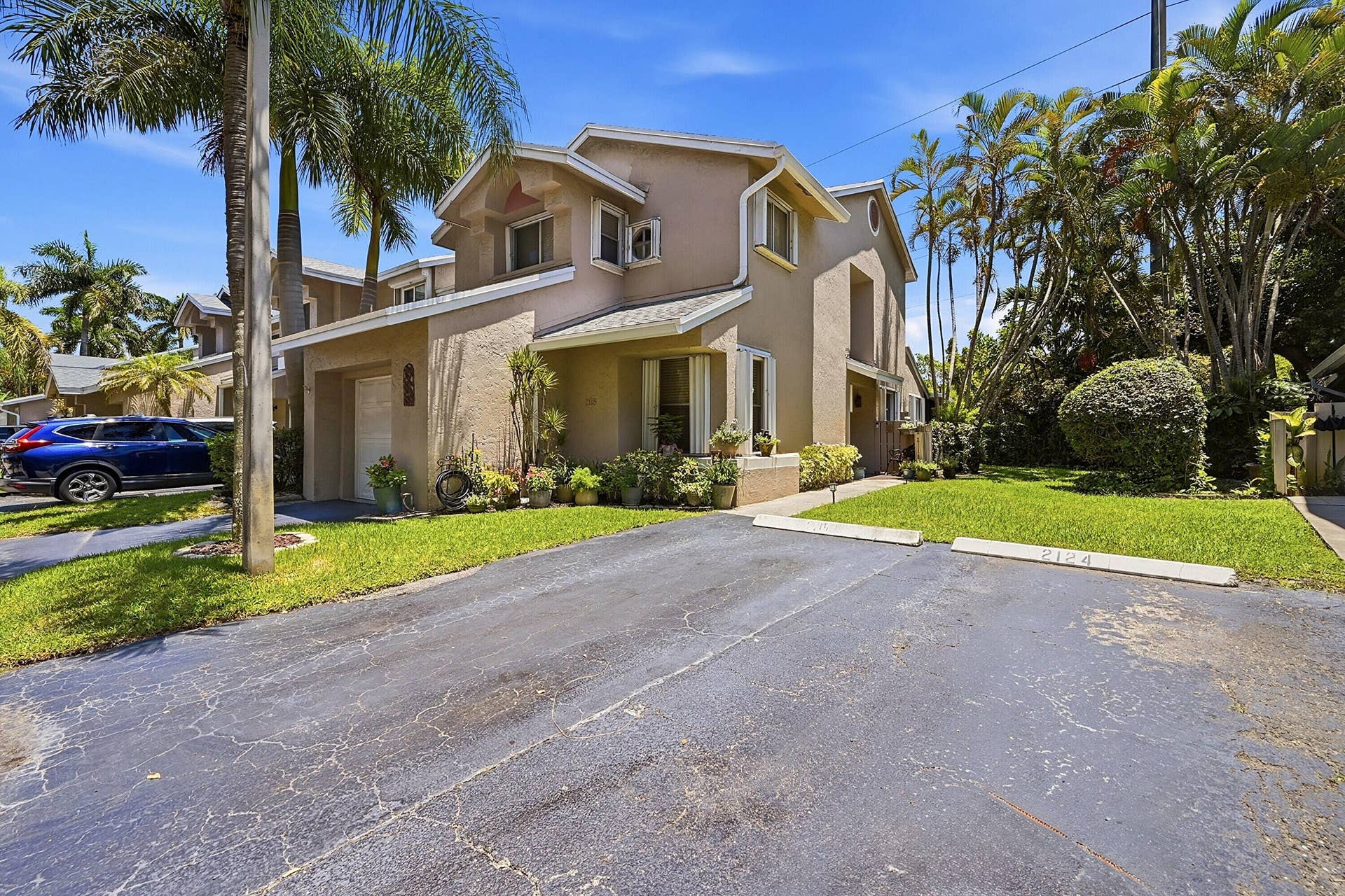 2118 Discovery Circle W, Deerfield Beach, FL 33442 03_front