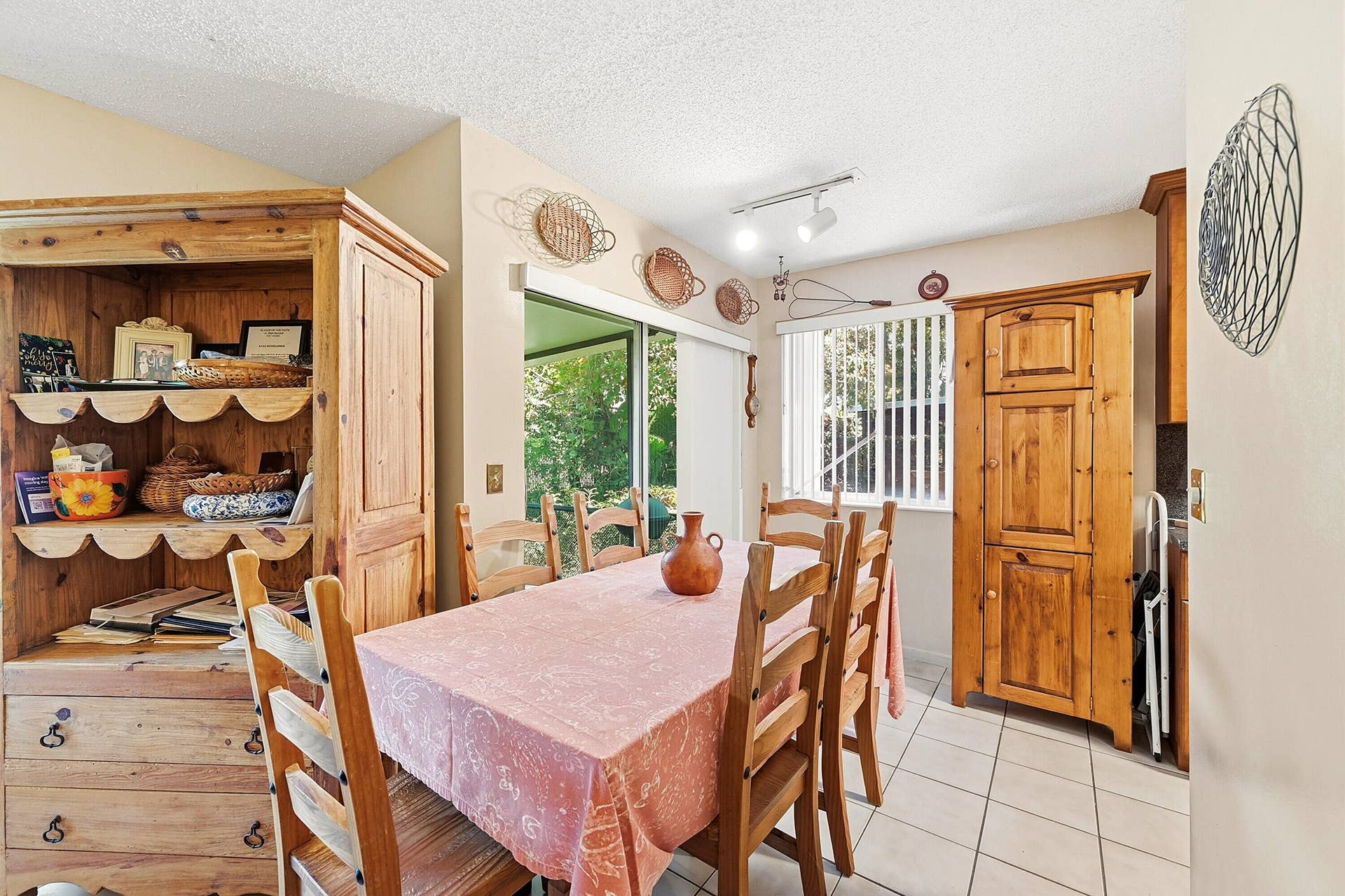 2118 Discovery Circle W, Deerfield Beach, FL 33442 14_dining area
