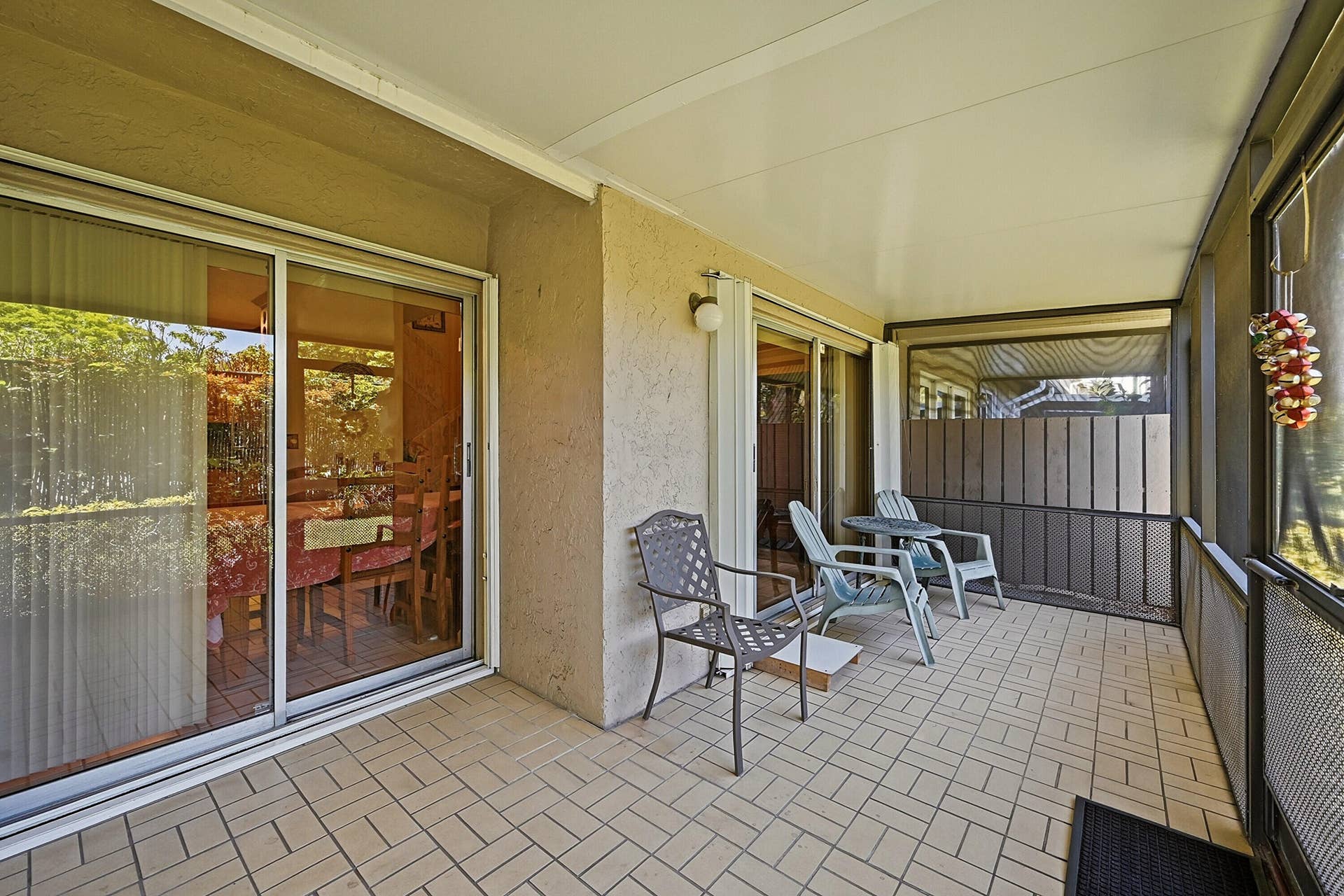 2118 Discovery Circle W, Deerfield Beach, FL 33442 32_patio
