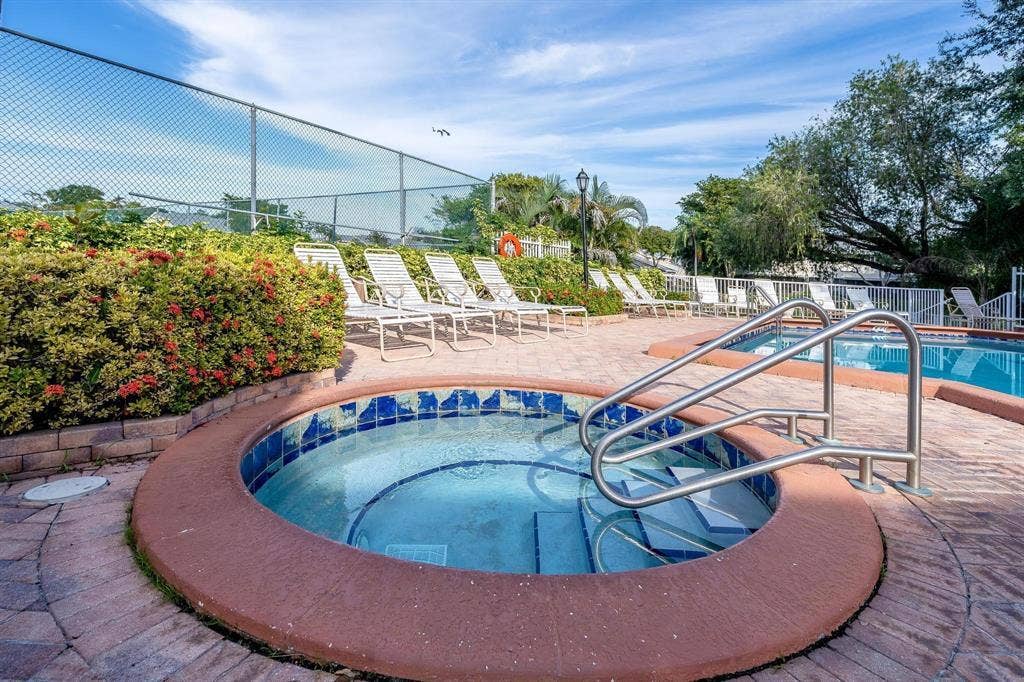 2118 Discovery Circle W, Deerfield Beach, FL 33442 IMG_9929