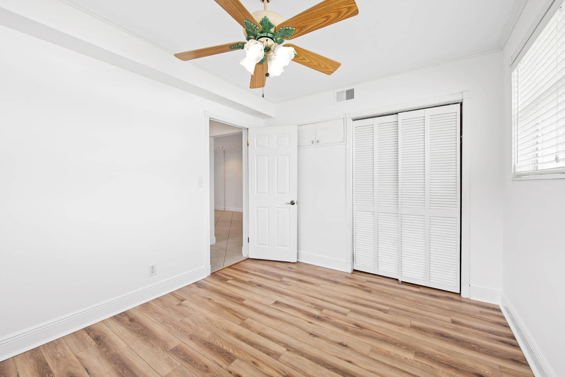 2748 NE 28th Avenue, #20, Lighthouse Point, FL 33064 13-web-or-mls-DSC_7324