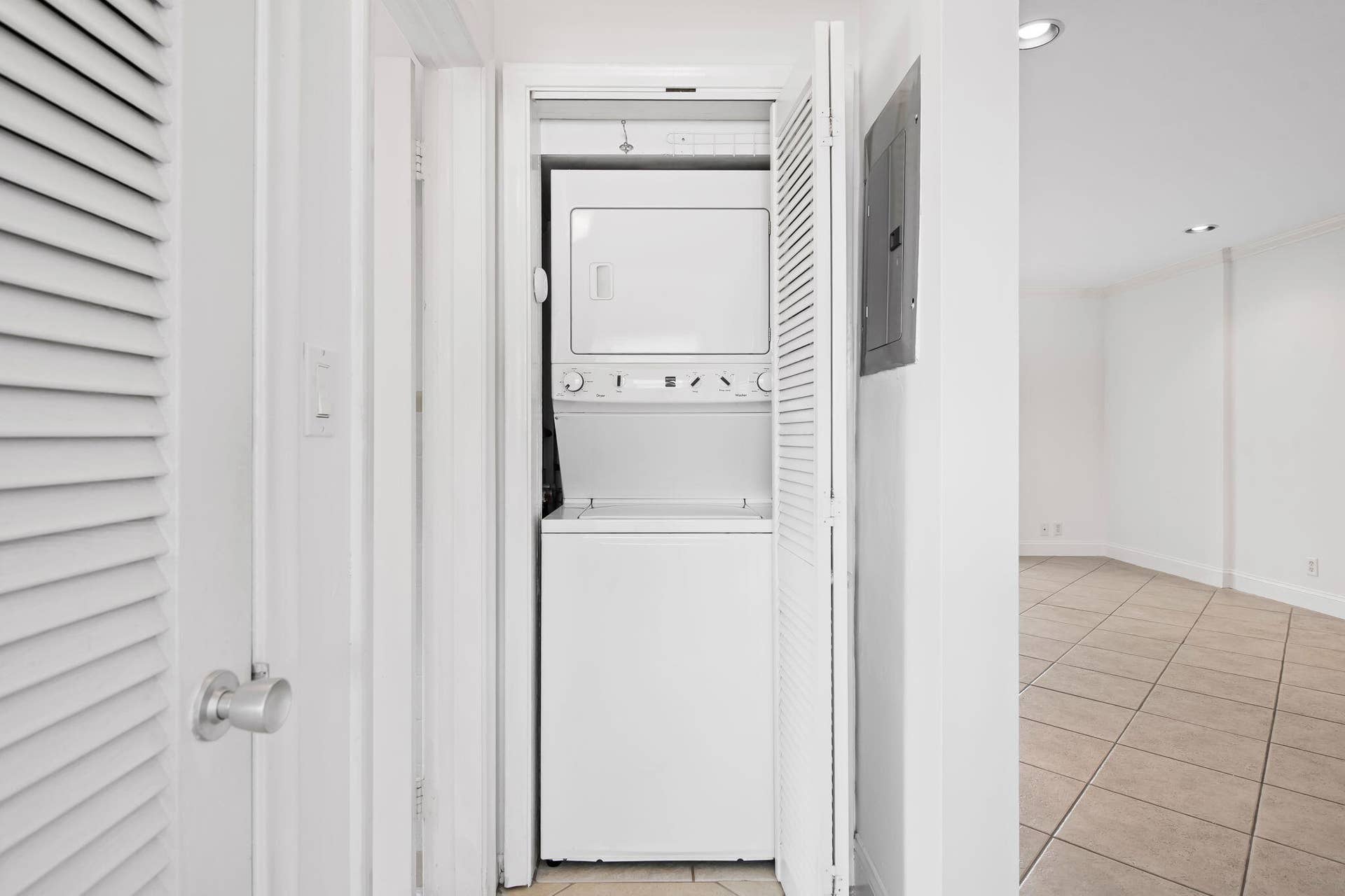 2748 NE 28th Avenue, #20, Lighthouse Point, FL 33064 14-web-or-mls-DSC_7333
