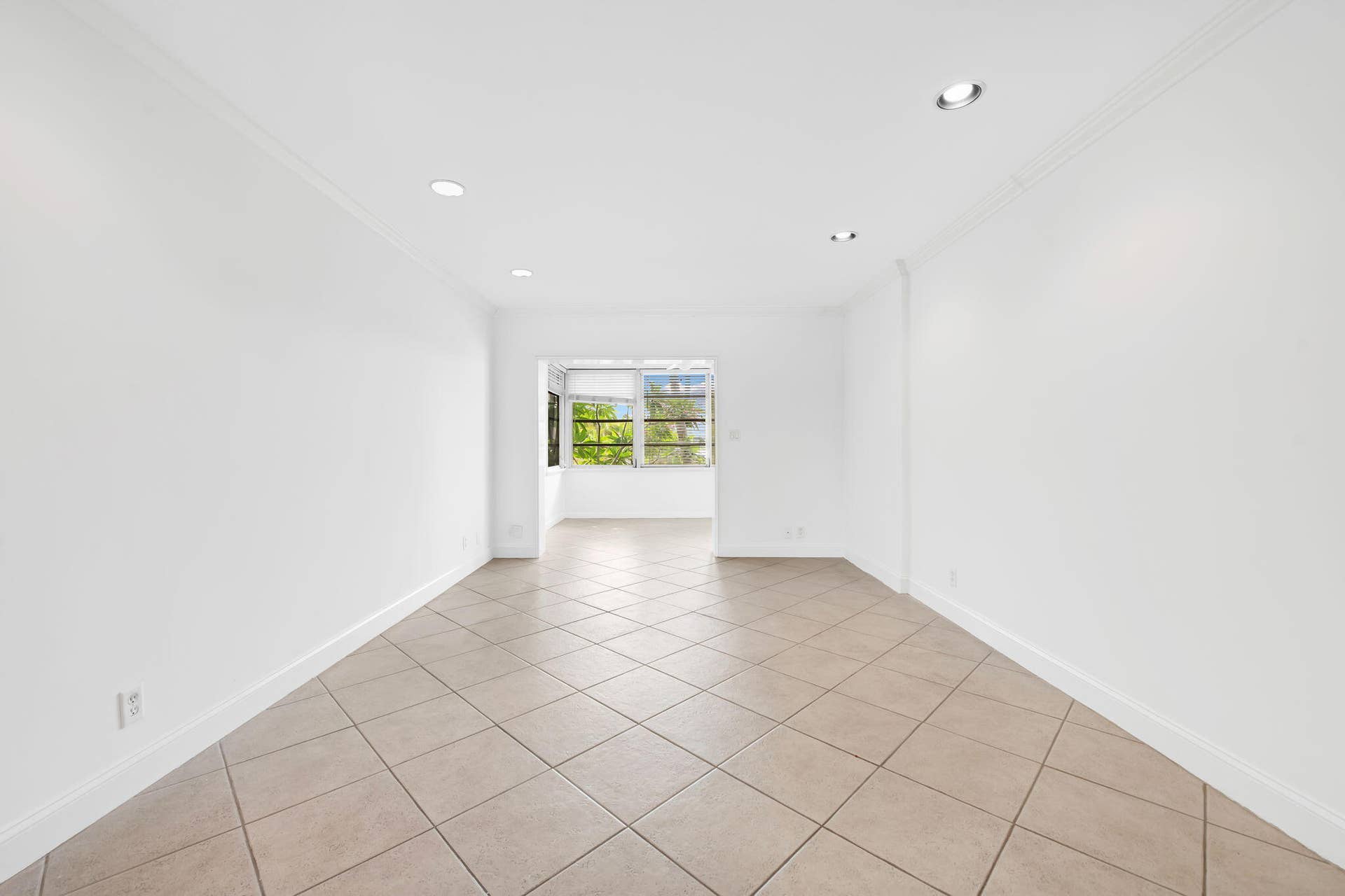 2748 NE 28th Avenue, #20, Lighthouse Point, FL 33064 8-web-or-mls-DSC_7288