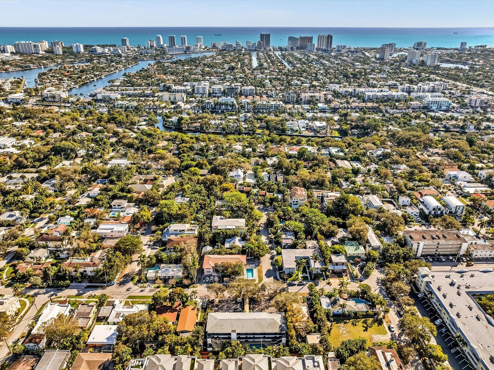 215 NE 16th Avenue, #203, Fort Lauderdale, FL 33301 Photo 31