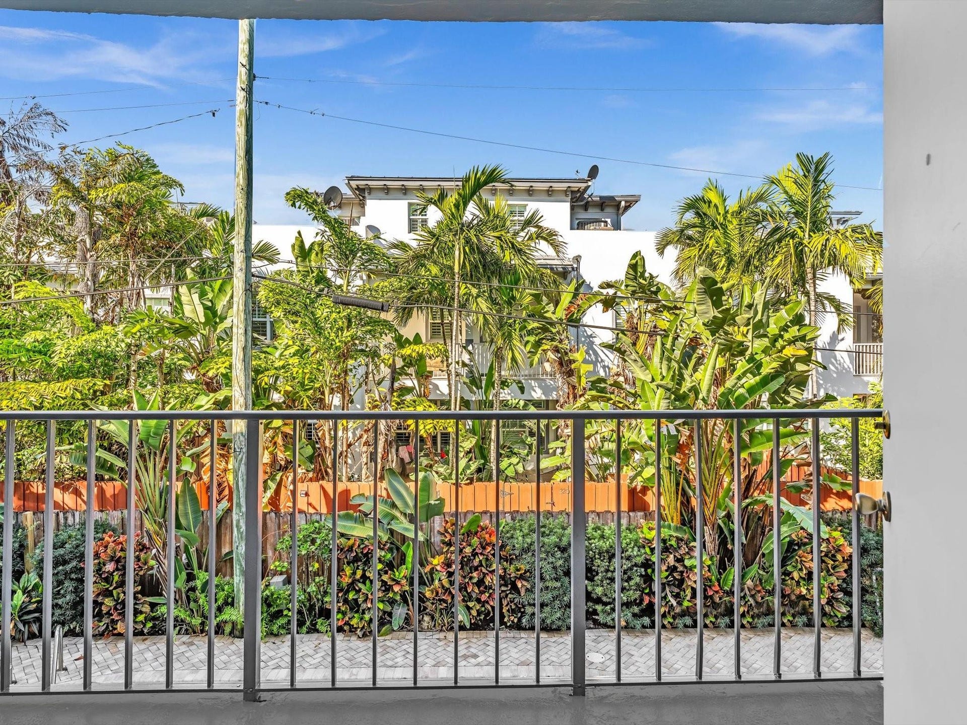 215 NE 16th Avenue, #203, Fort Lauderdale, FL 33301 Photo 21