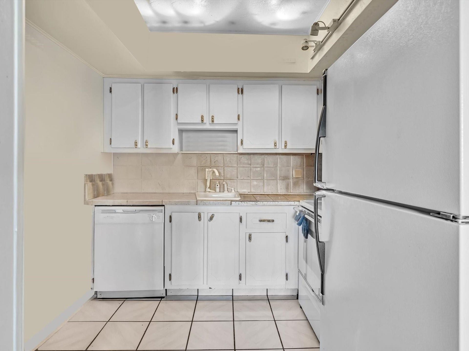 215 NE 16th Avenue, #203, Fort Lauderdale, FL 33301 Photo 13