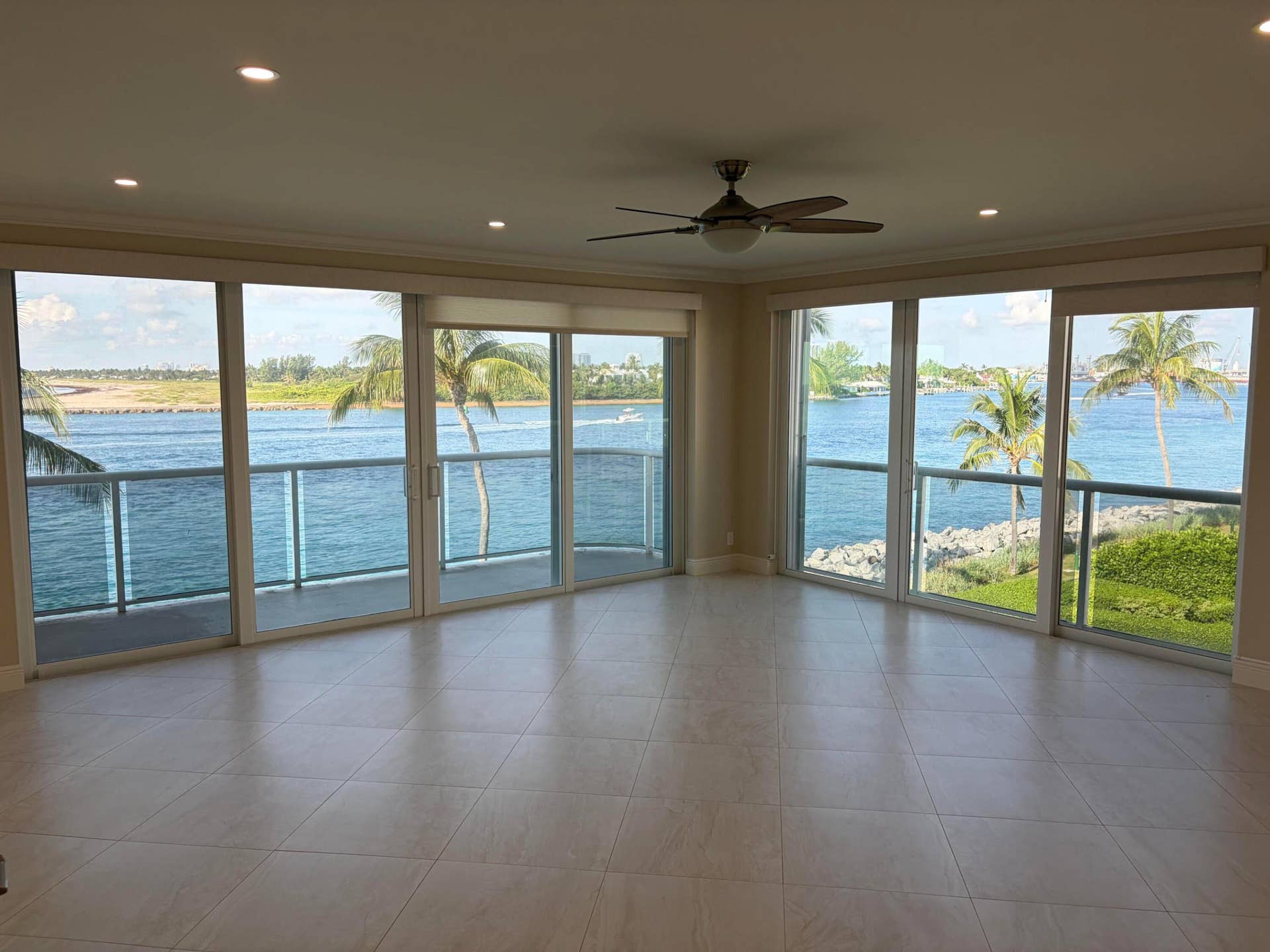 140 Inlet den:primary view