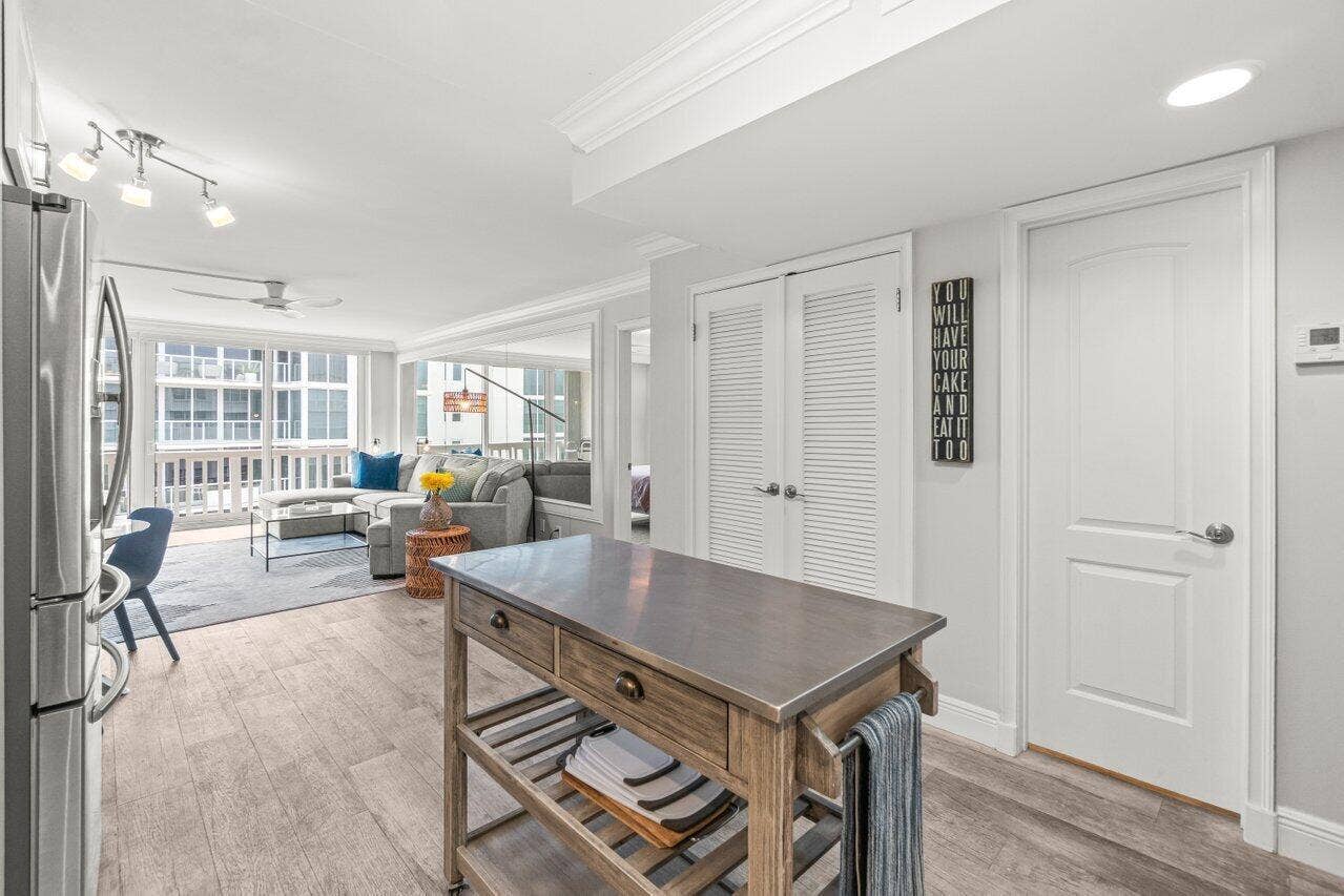3570 S Ocean Boulevard, #806, Palm Beach, FL 33480 008-3570SouthOceanBoulevard-806-SouthPal