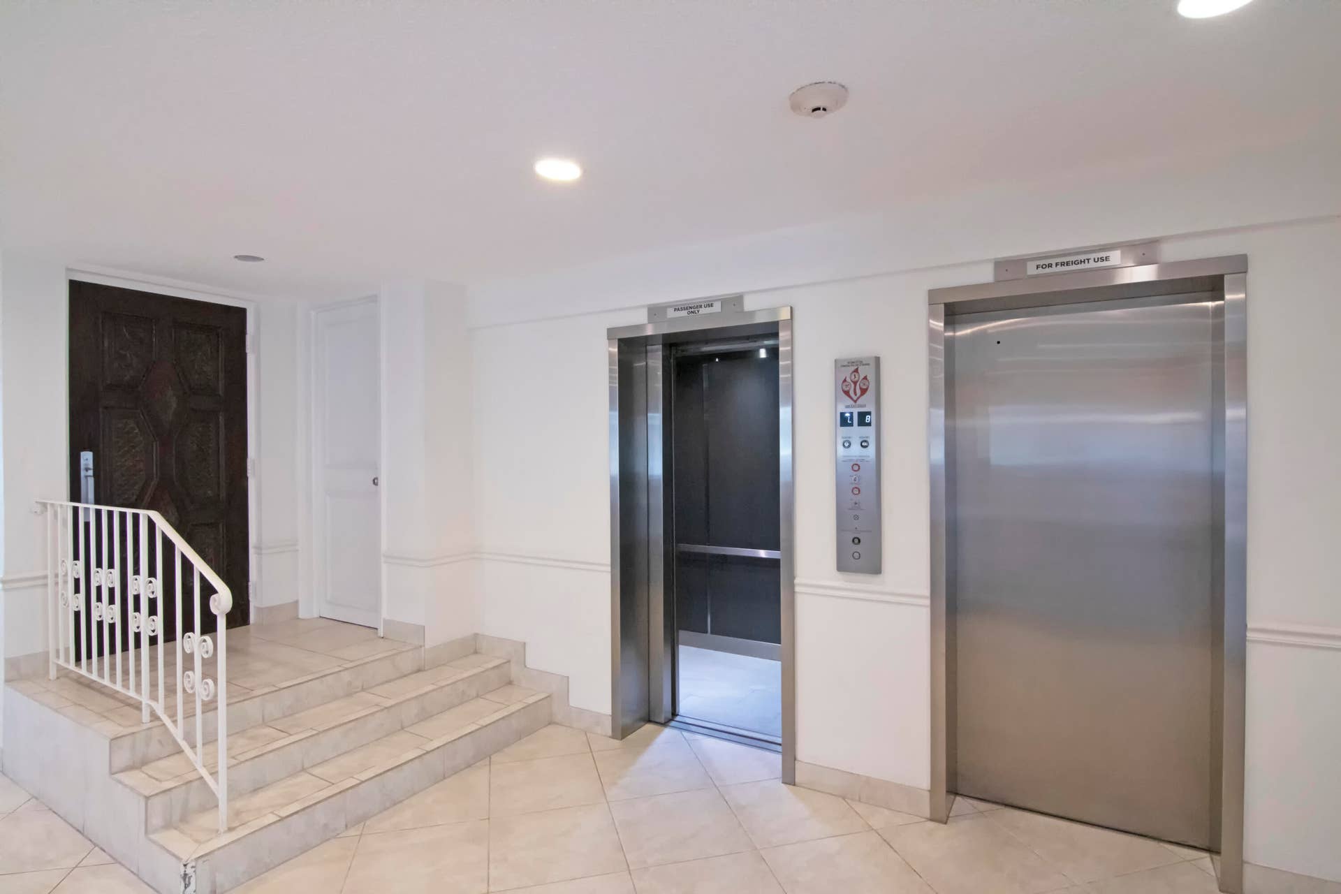 3570 S Ocean Boulevard, #806, Palm Beach, FL 33480 Tuscany Eleveators