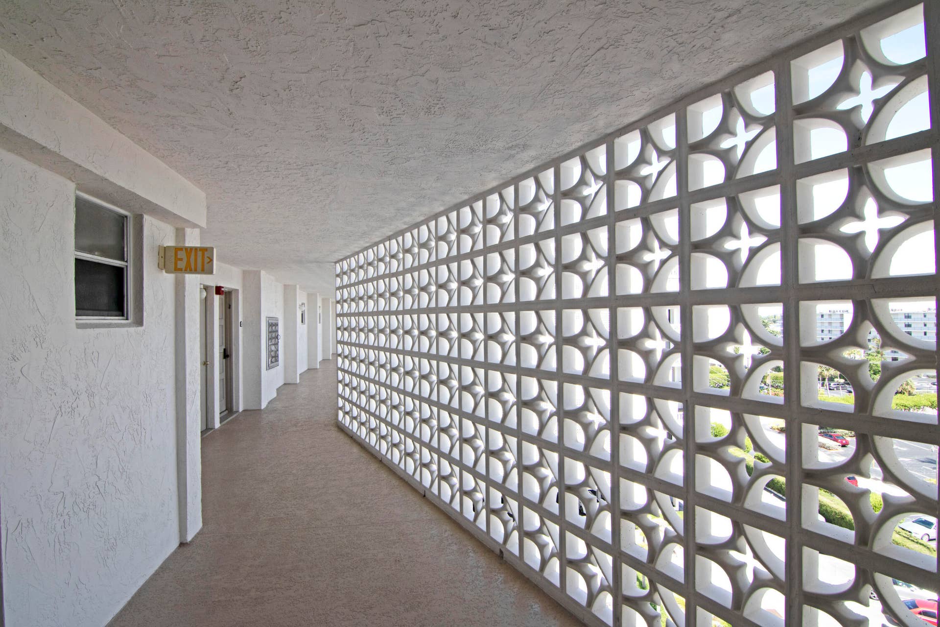 3570 S Ocean Boulevard, #806, Palm Beach, FL 33480 Tuscany Catwalk
