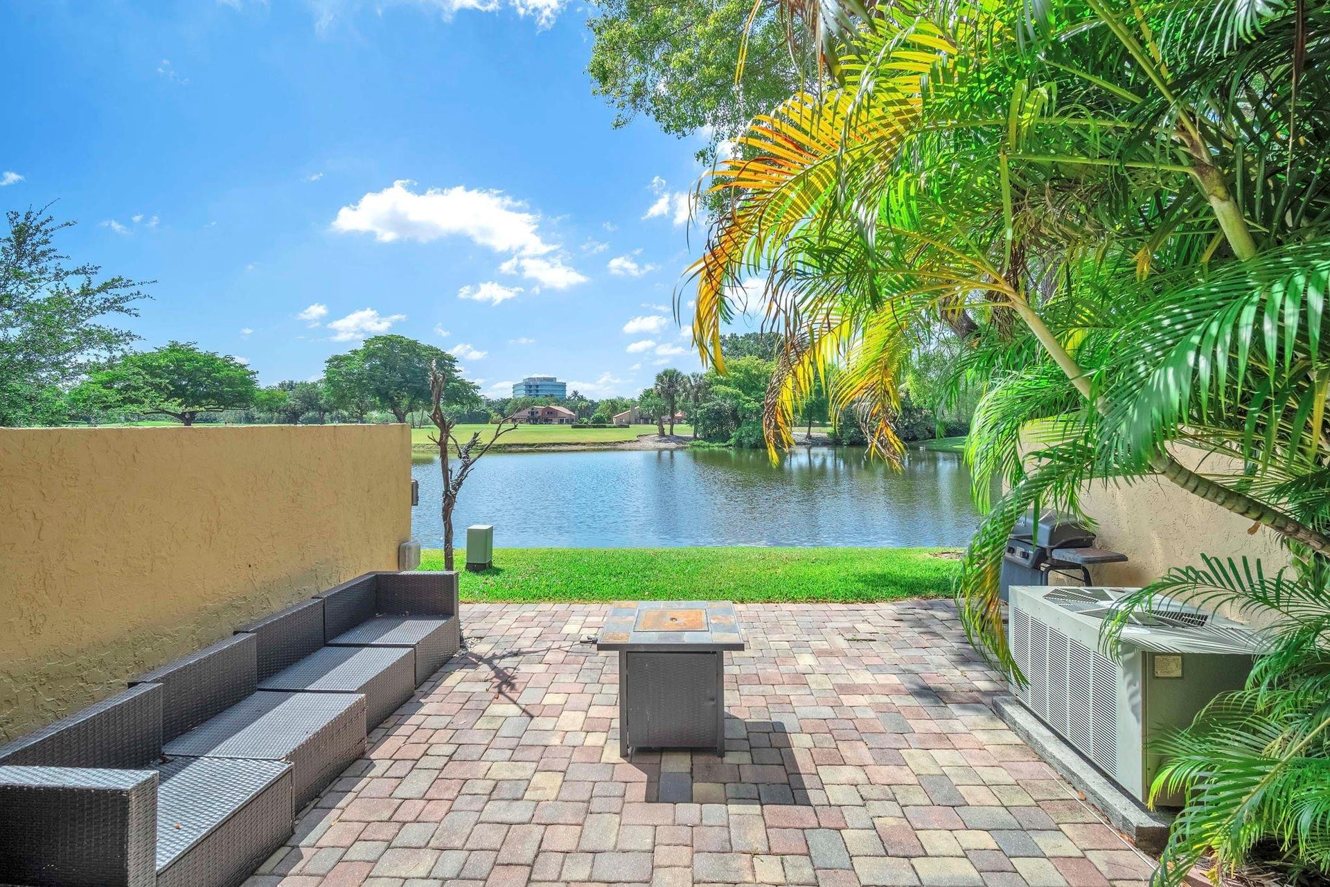 740 E Coco Plum Circle, #3, Plantation, Plantation, FL 33324 Photo 2