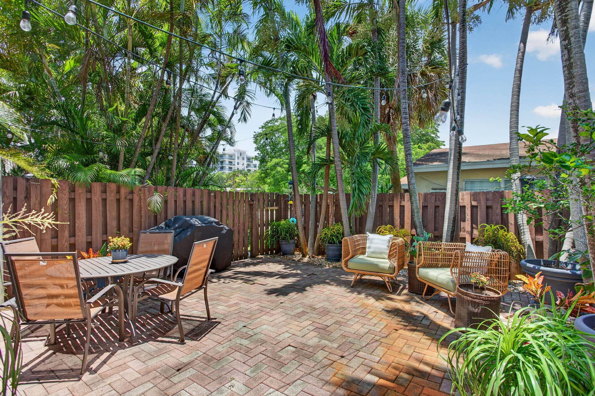 2505 NE 2nd Street, Pompano Beach, FL 33062 29-web-or-mls-2025-9409