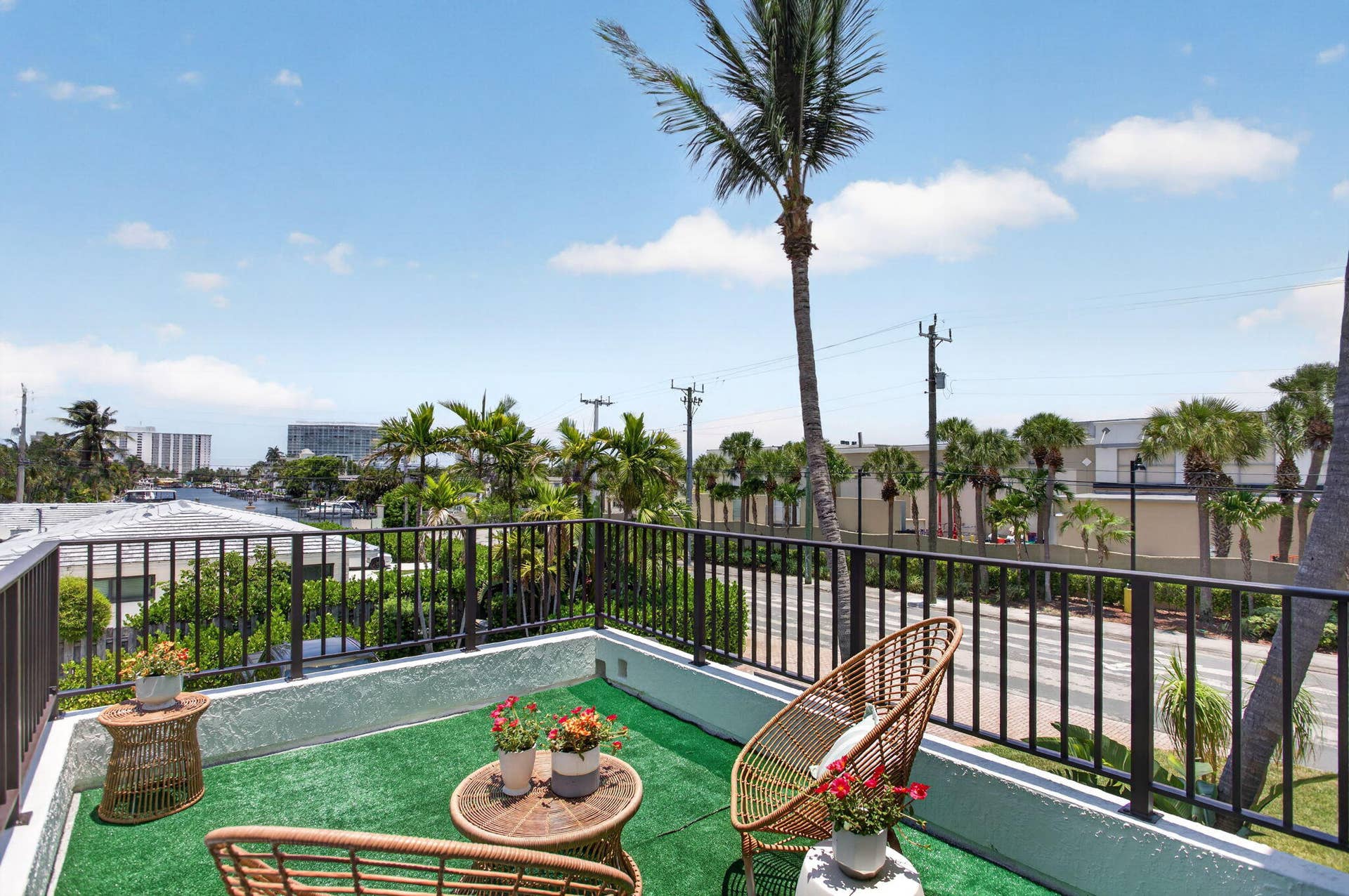 2505 NE 2nd Street, Pompano Beach, FL 33062 52-web-or-mls-2025-9520