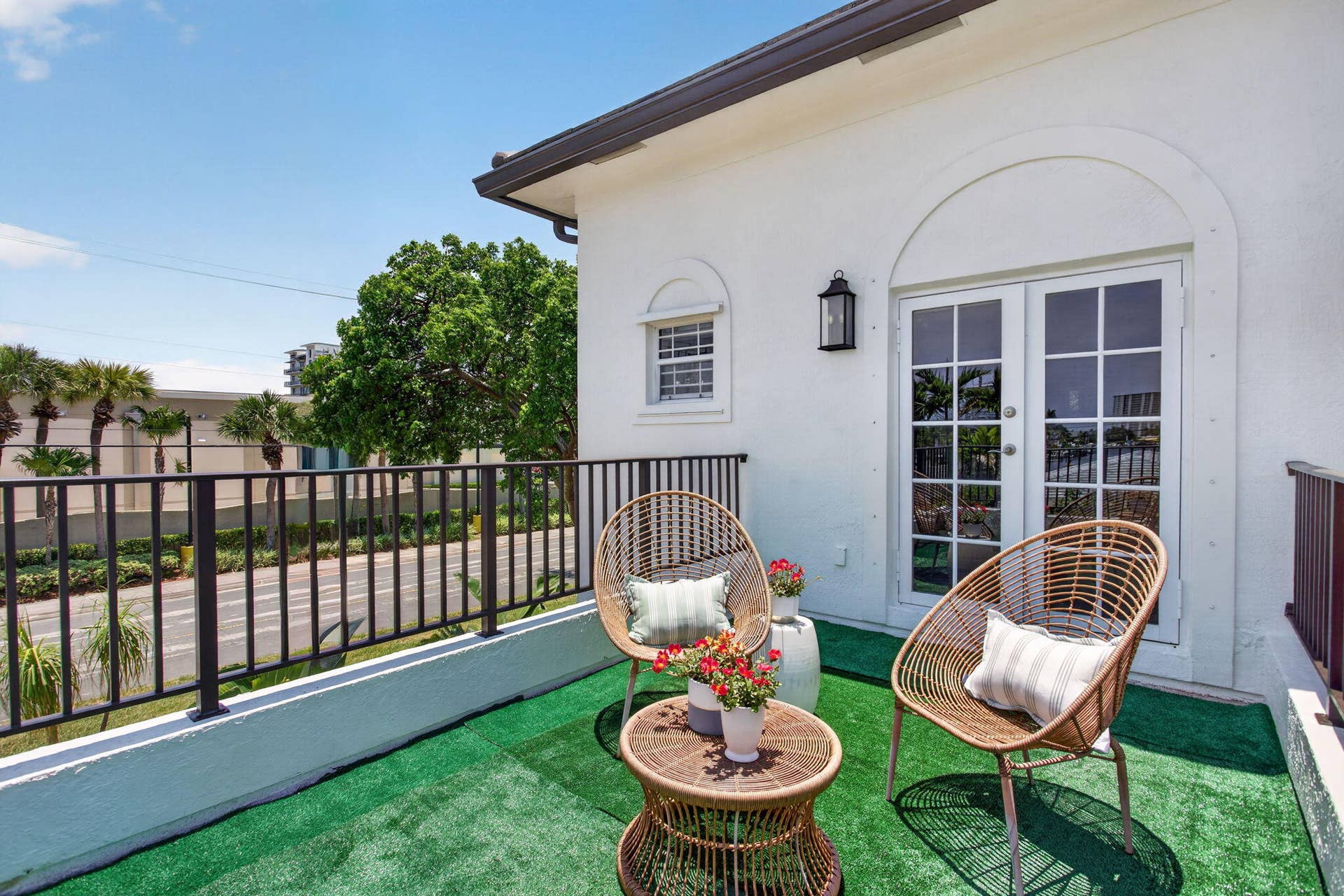 2505 NE 2nd Street, Pompano Beach, FL 33062 55-web-or-mls-2025-9535