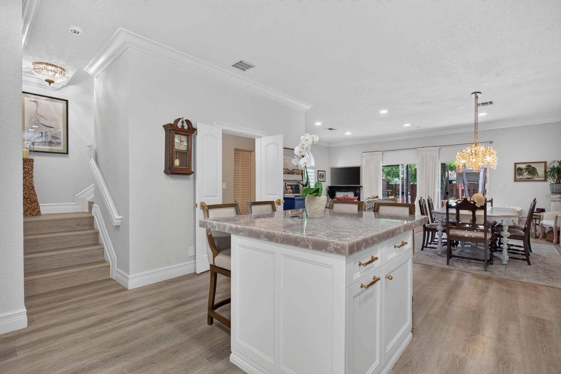 2505 NE 2nd Street, Pompano Beach, FL 33062 16-web-or-mls-2025-9330