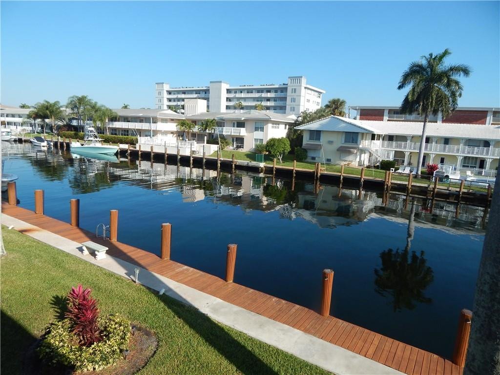 2841 NE 32nd Street, #29, Fort Lauderdale, Fort Lauderdale, FL 33306 Have your friends pick you up by boat!