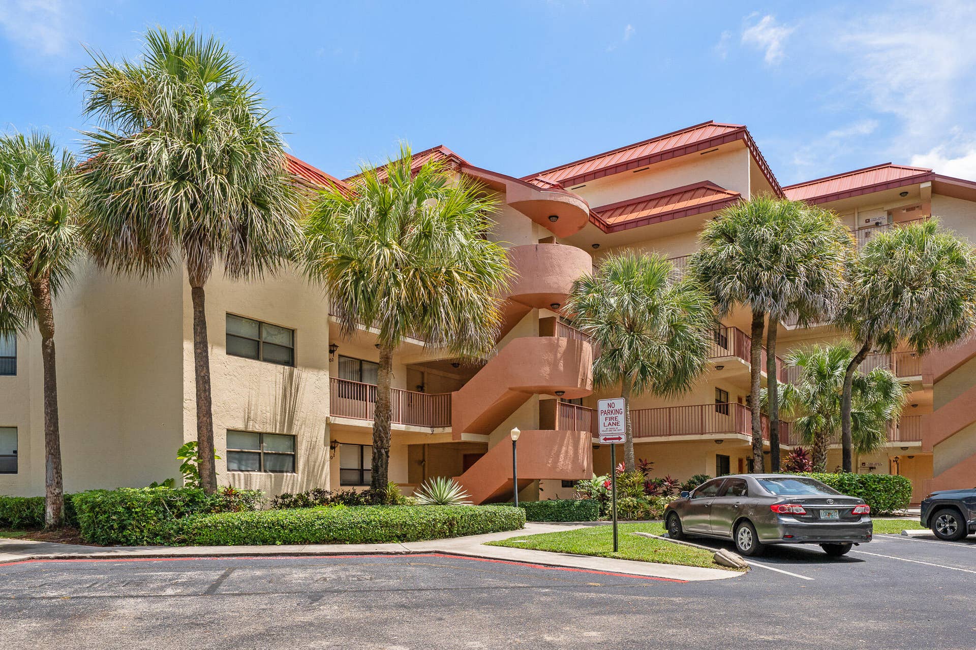 7401 NW 16th Street, #102, Plantation, FL 33313 Exterior