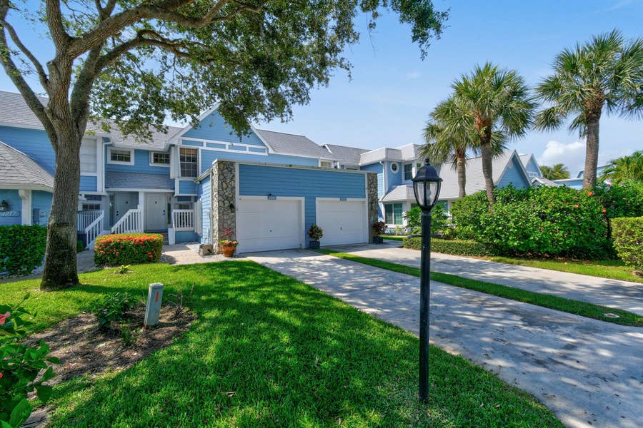 Property photo for 1216 Ocean Dunes Circle, Jupiter, FL