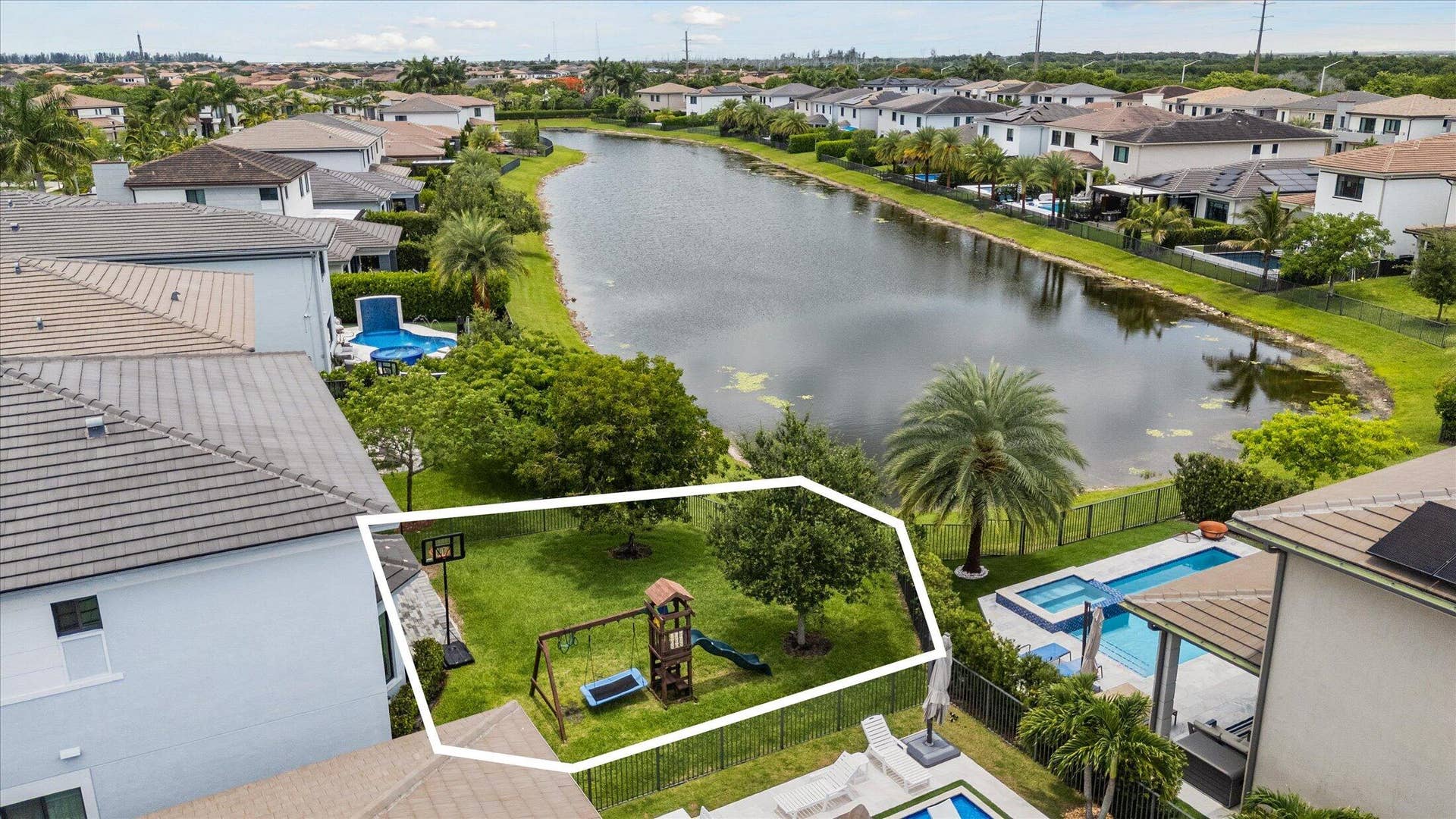 10765 Windward Street, Parkland, FL 33076 52-10765 Windward St, Parkland-52