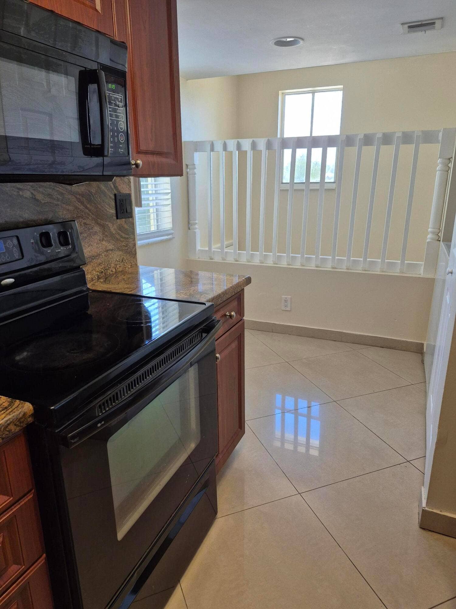 2823 N Course Drive, #205, Pompano Beach, Pompano Beach, FL 33069 Breezes Kitchen- Eat in Nook